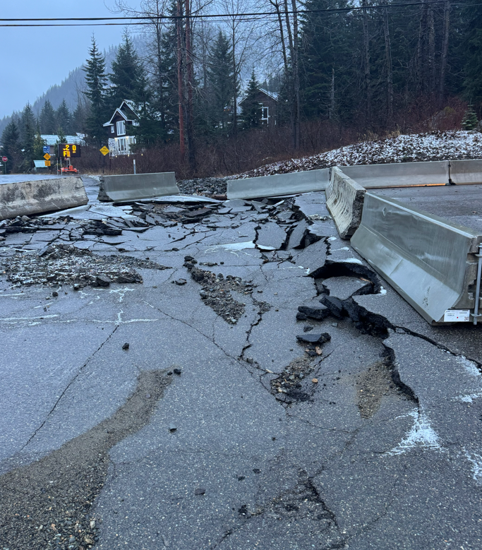 Damage along SR 906 near Hyak (WSDOT Image)