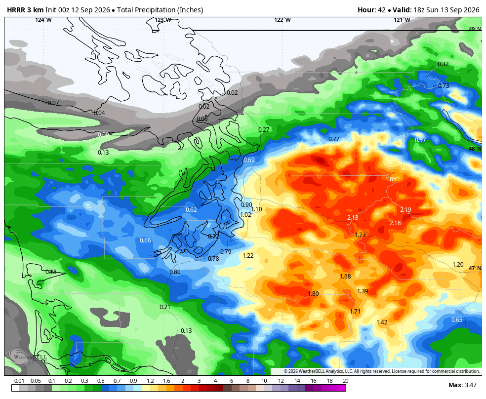 HRRR model total rainfall predicted by midday Sunday in western Washington. 